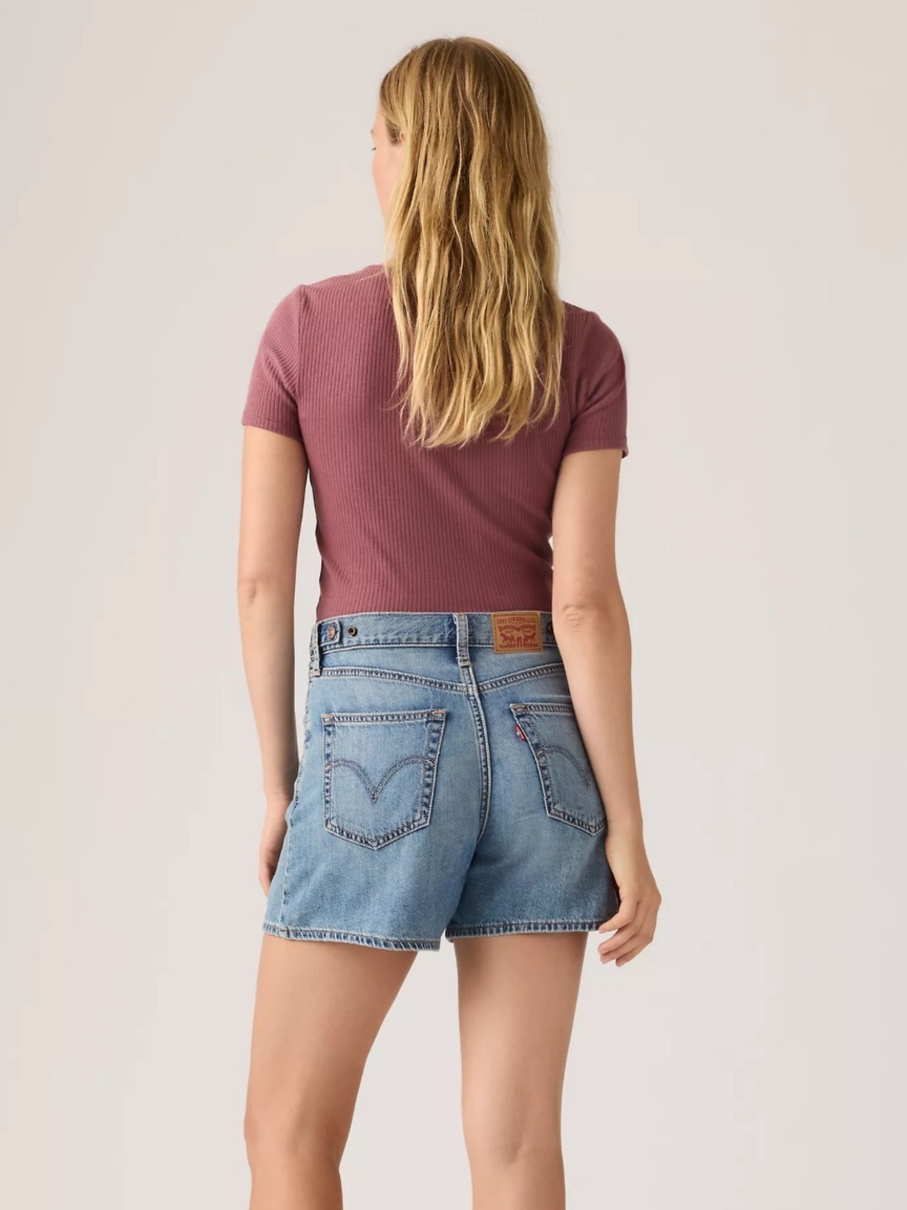 Levi’s Women’s Cinch Mid-Thigh Lightweight Denim Shorts Size 29 - Picture 2 of 7